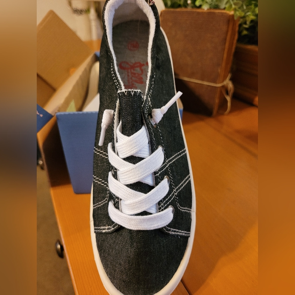 NWT Jellypop Black Denim shoes